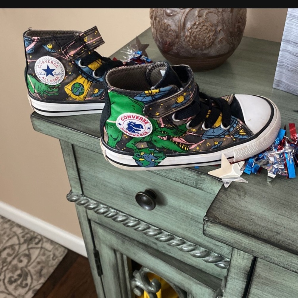 Dinoverse Converse sneakers! So cool for your little one